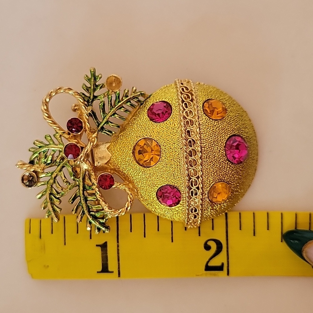 Jeweled Christmas Ornanent Brooch Pin With Holly - Picture 4 of 6